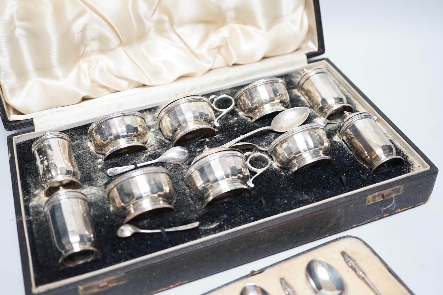 A cased George V ten piece silver condiment set, with four (ex 6) spoons, maker, RR, Birmingham, - Image 5 of 6