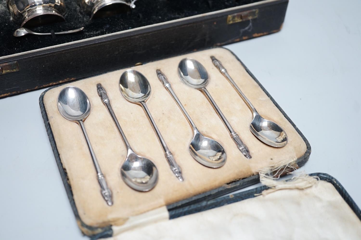 A cased George V ten piece silver condiment set, with four (ex 6) spoons, maker, RR, Birmingham, - Image 2 of 6