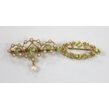 Two late Victorian 15ct, peridot and seed pearl set brooches, one with drop pearl, 41mm, gross