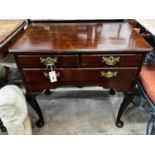 A George III style mahogany lowboy, width 66cm, depth 45cm, height 73cm