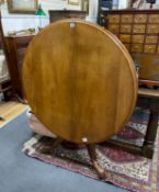 A Victorian circular mahogany tilt top breakfast table, diameter 100cm, height 72cm