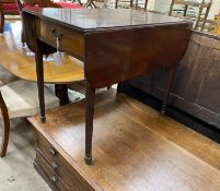 A George III mahogany Pembroke table, width 53cm, depth 83cm, height 72cm