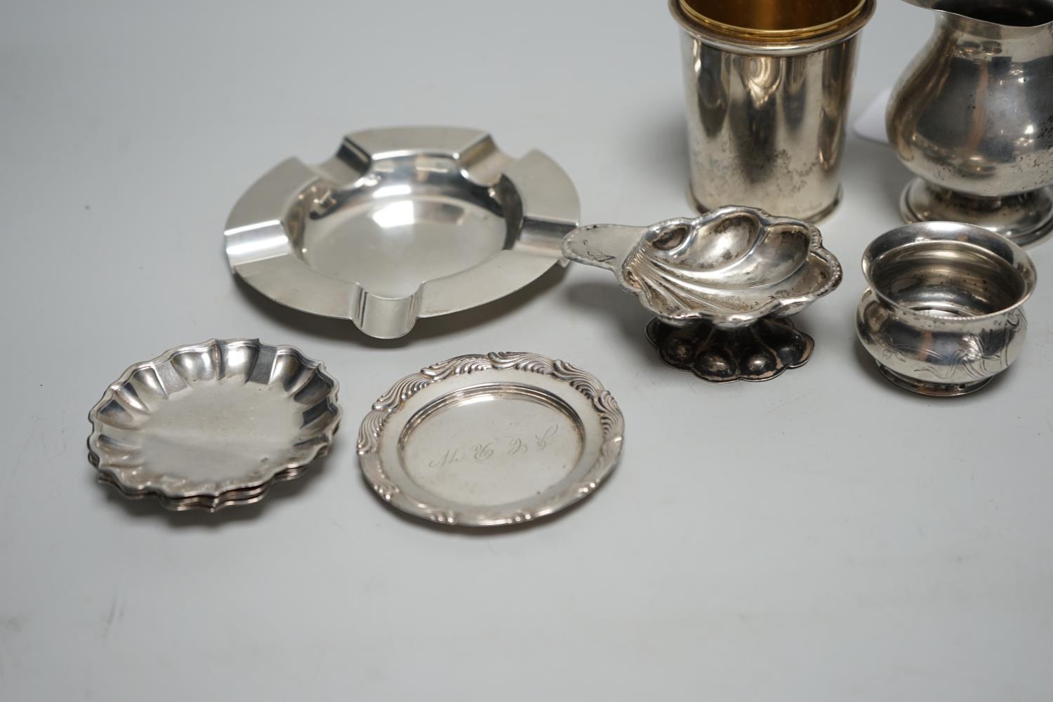 Sundry small silver, including a set of four 800 standard white metal small dishes, a similar - Image 3 of 4