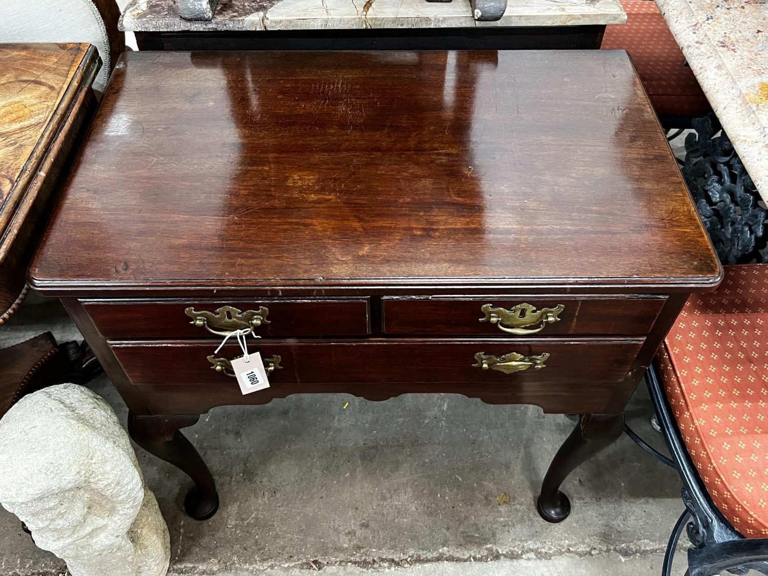 A George III style mahogany lowboy, width 66cm, depth 45cm, height 73cm - Image 2 of 3