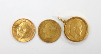 A Victorian 1866 gold half sovereign, a 1908 golf half sovereign in later 9ct gold pendant mount and
