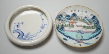 A Chinese enamelled porcelain saucer dish and a blue and white bowl
