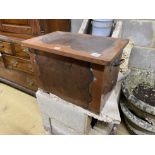 An Edwardian rectangular copper log bin, width 56cm, depth 36cm, height 36cm