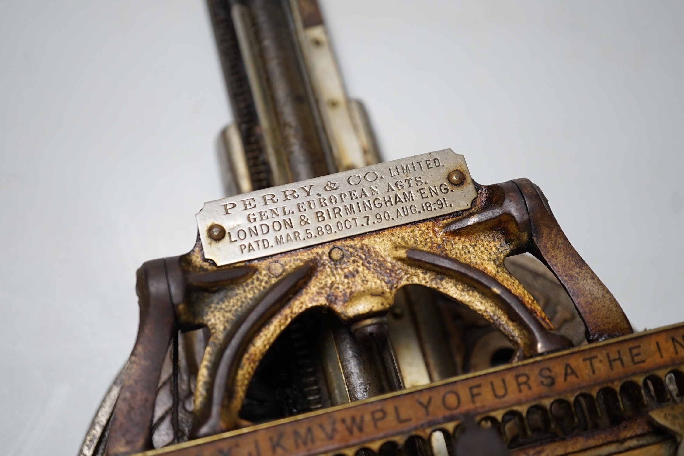 A late 19th century Odell Index typewriter, retailed by Perry & Co. - Image 3 of 4