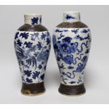 A pair of 19th century Chinese crackleglaze blue and white vases, 27cm