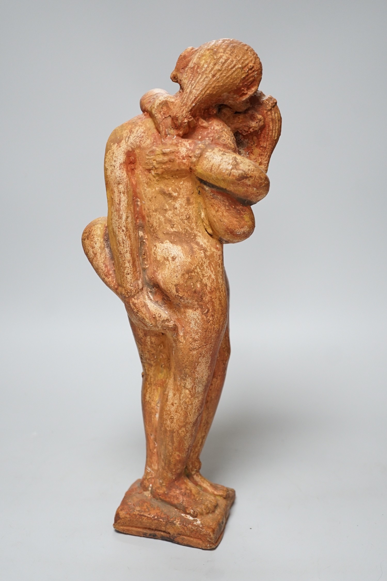 A painted plaster figure of an embracing Indian couple, 37cm tall - Image 3 of 4