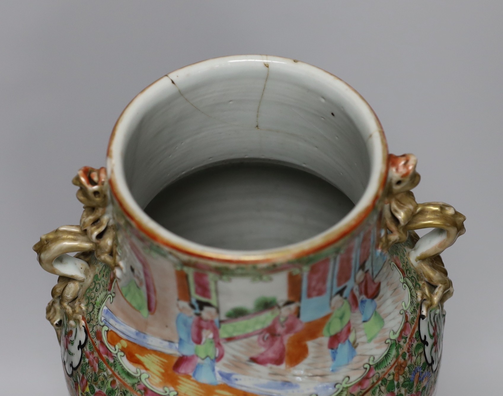 A 19th century Canton famille rose vase and cover, 46cm - Image 4 of 5