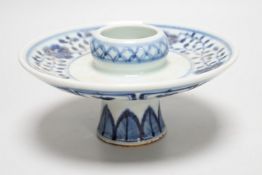 A Chinese blue and white stem cup, 18cm diameter