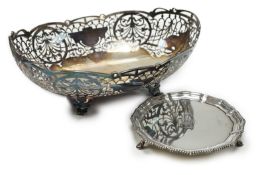 An Elizabeth II pierced silver oval fruit bowl, Poston Products Ltd, Sheffield, 1955, 28.6cm,