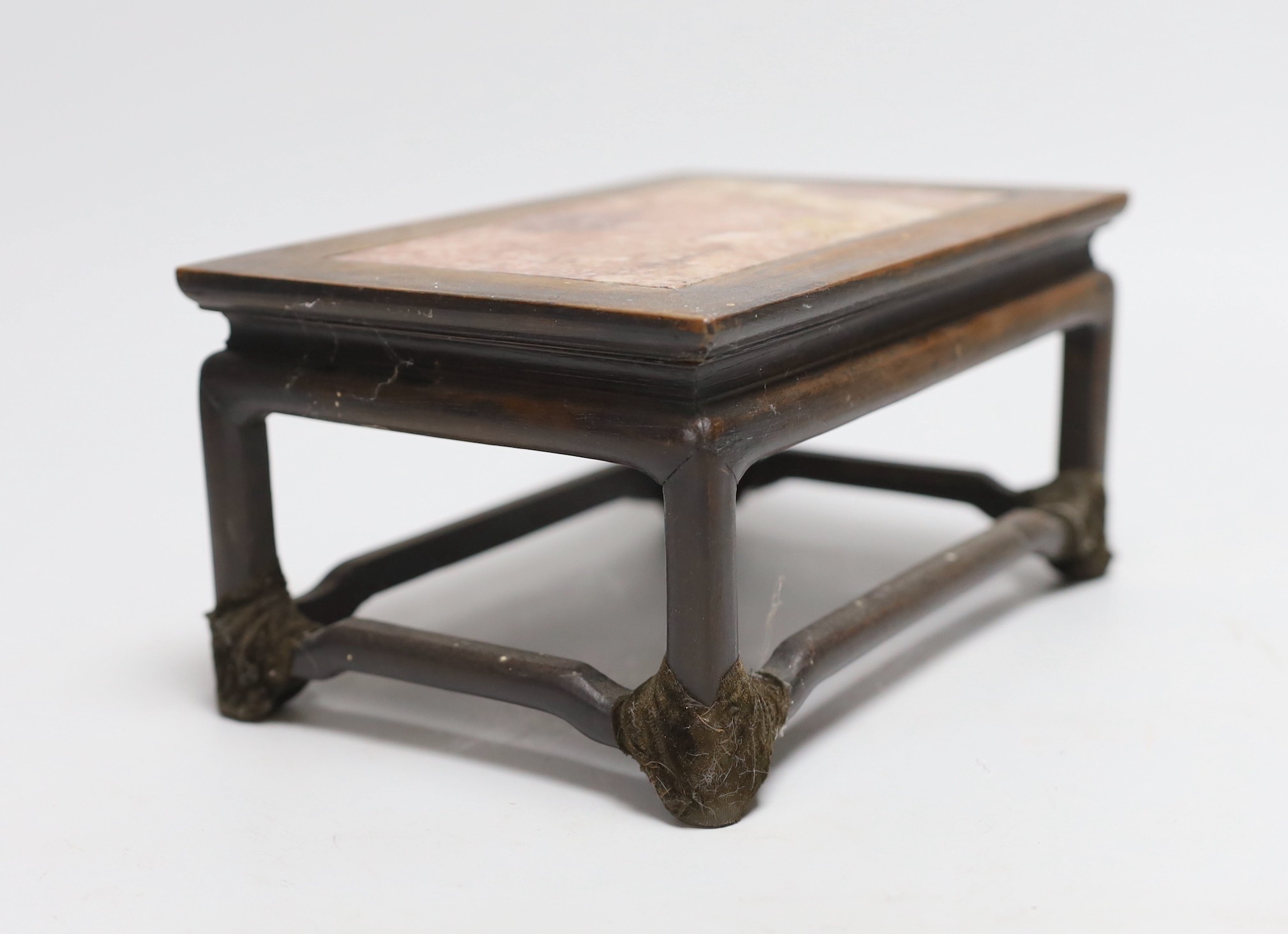 A small Chinese hongmu and marble inset stand, 21cm long - Image 3 of 3