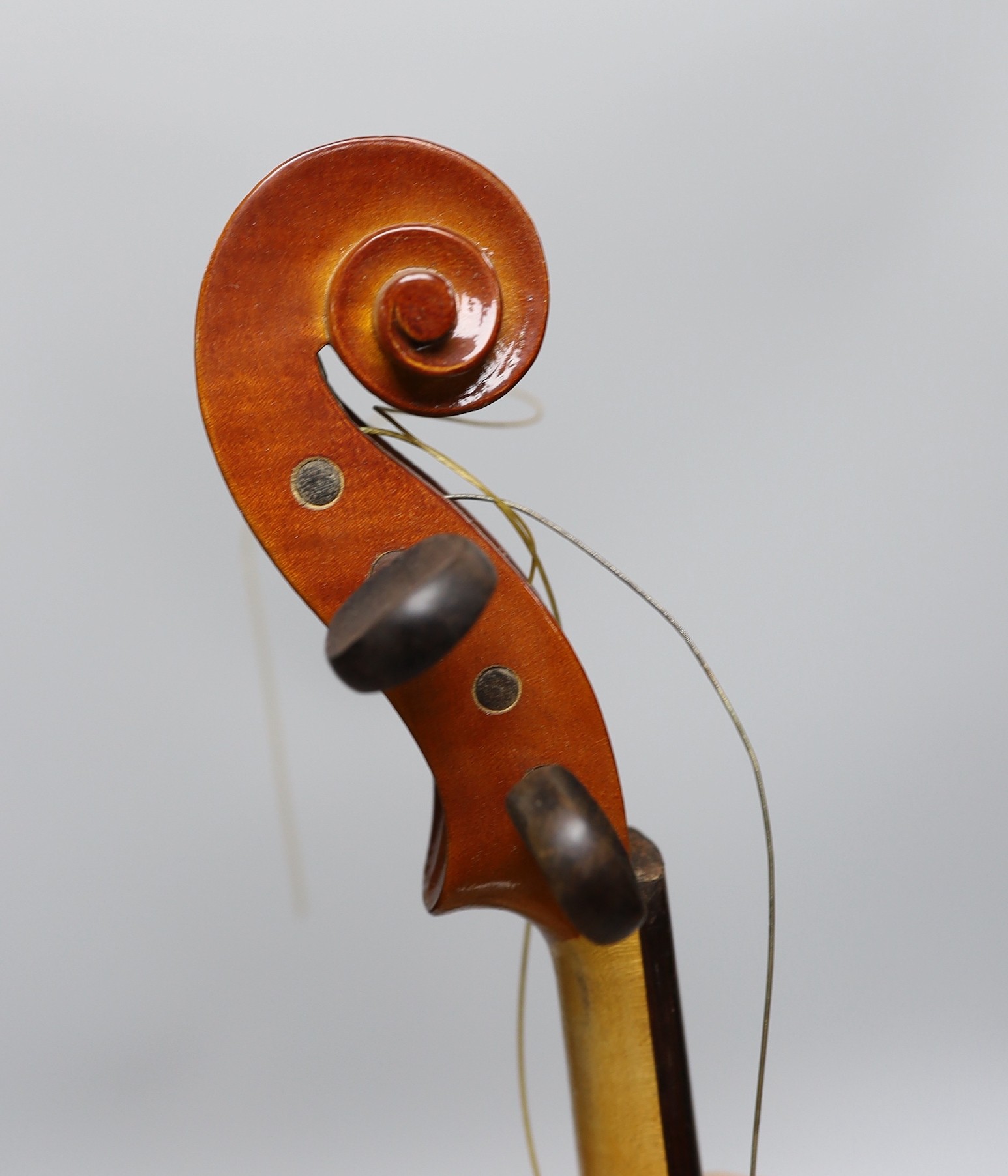 A cased viola and bow, viola back measures, 40.5cm - Image 6 of 15