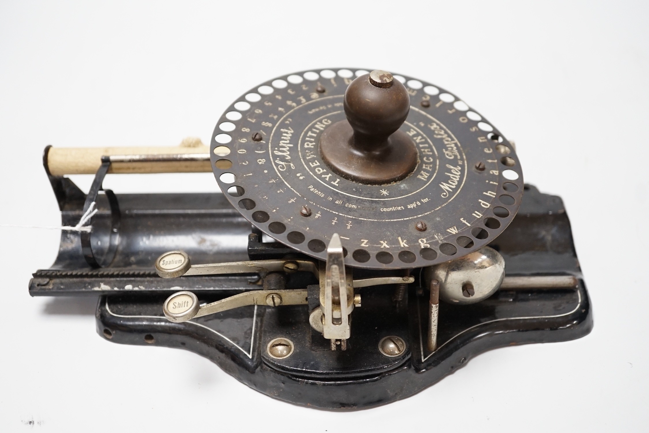 An early 20th century Liliput Duplex Index typewriter (damaged) - Image 3 of 3