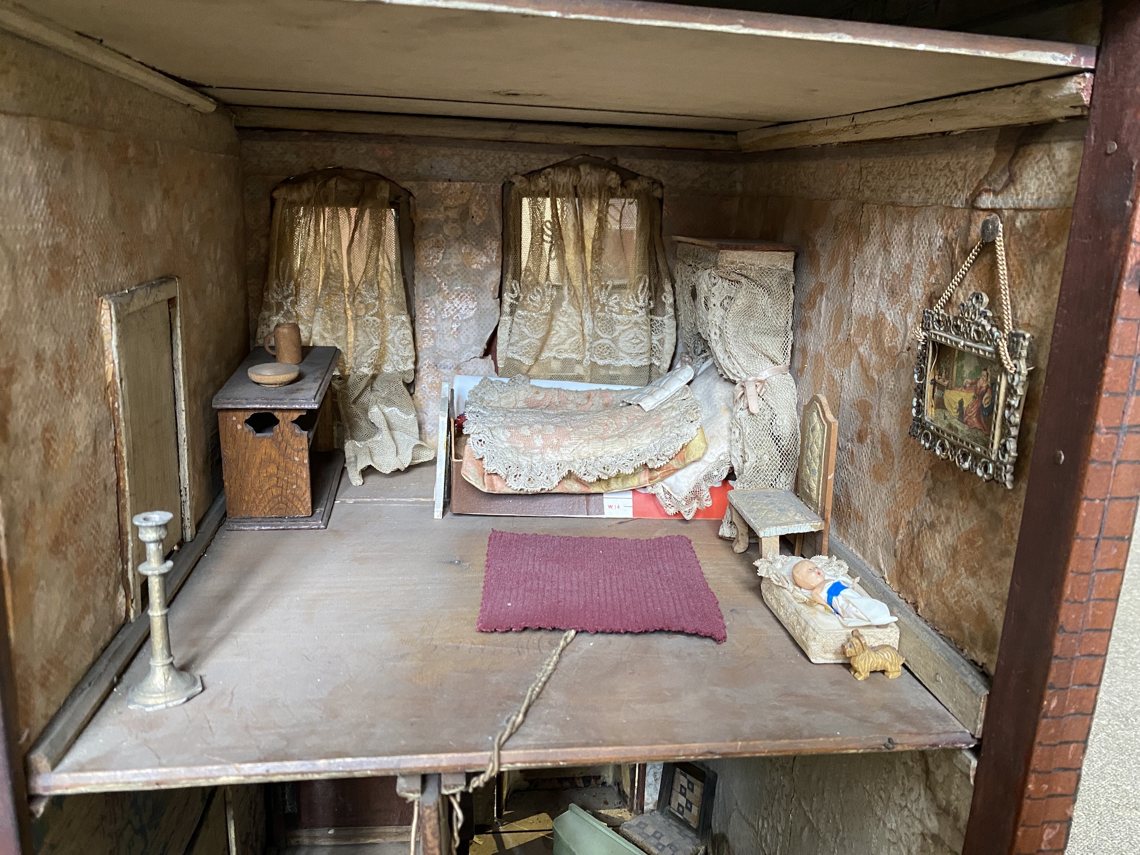 A back-opening furnished English dolls’ house, late 19th century, modelled as a double-fronted - Image 7 of 9