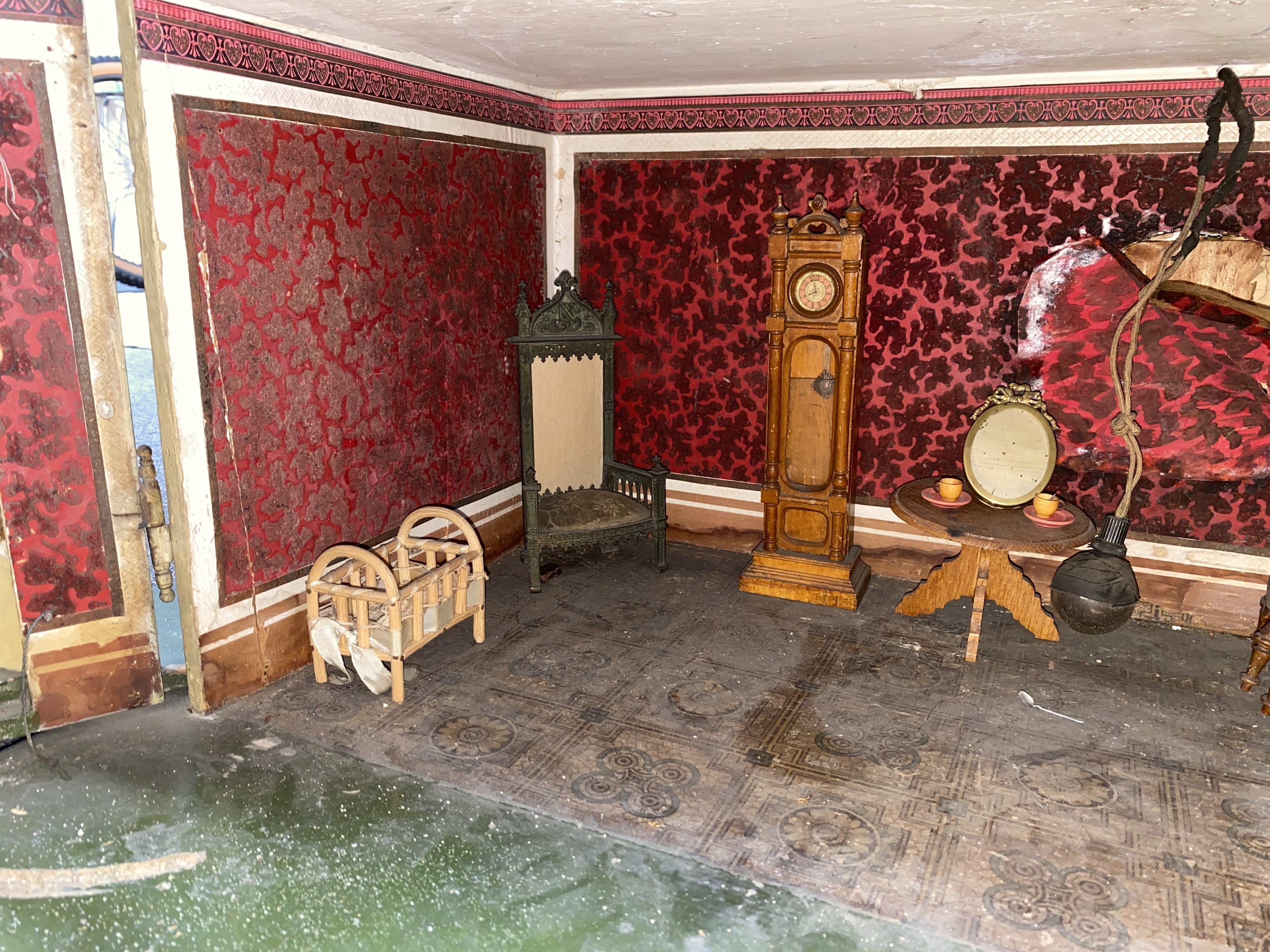 A Moritz Gottschalk furnished dolls’ house, circa 1885, elaborately made as a grand double-fronted - Image 12 of 16