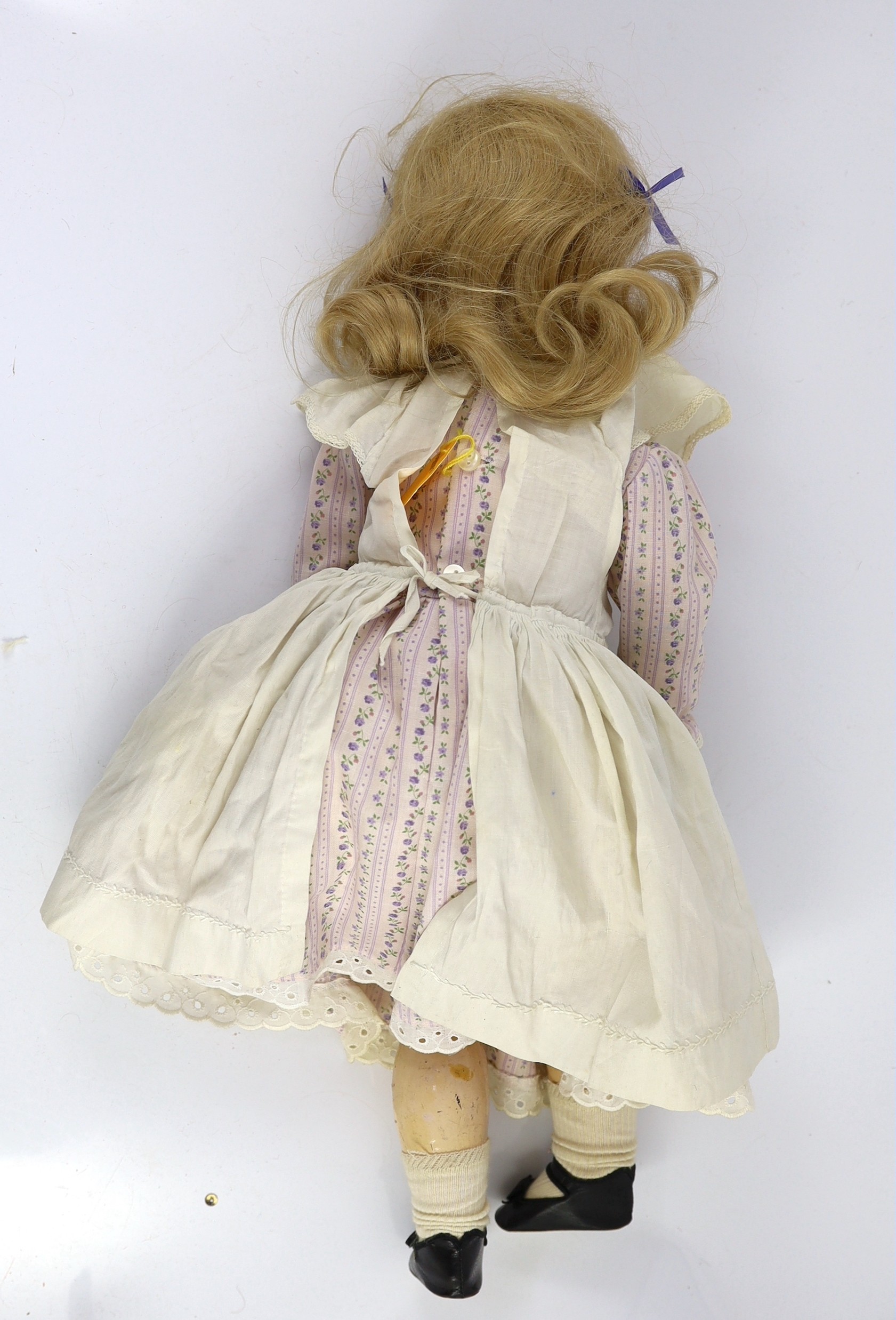 A Schoenau & Hoffmeister bisque doll, German, circa 1909, impressed 1909 7½, with open mouth and - Image 4 of 4