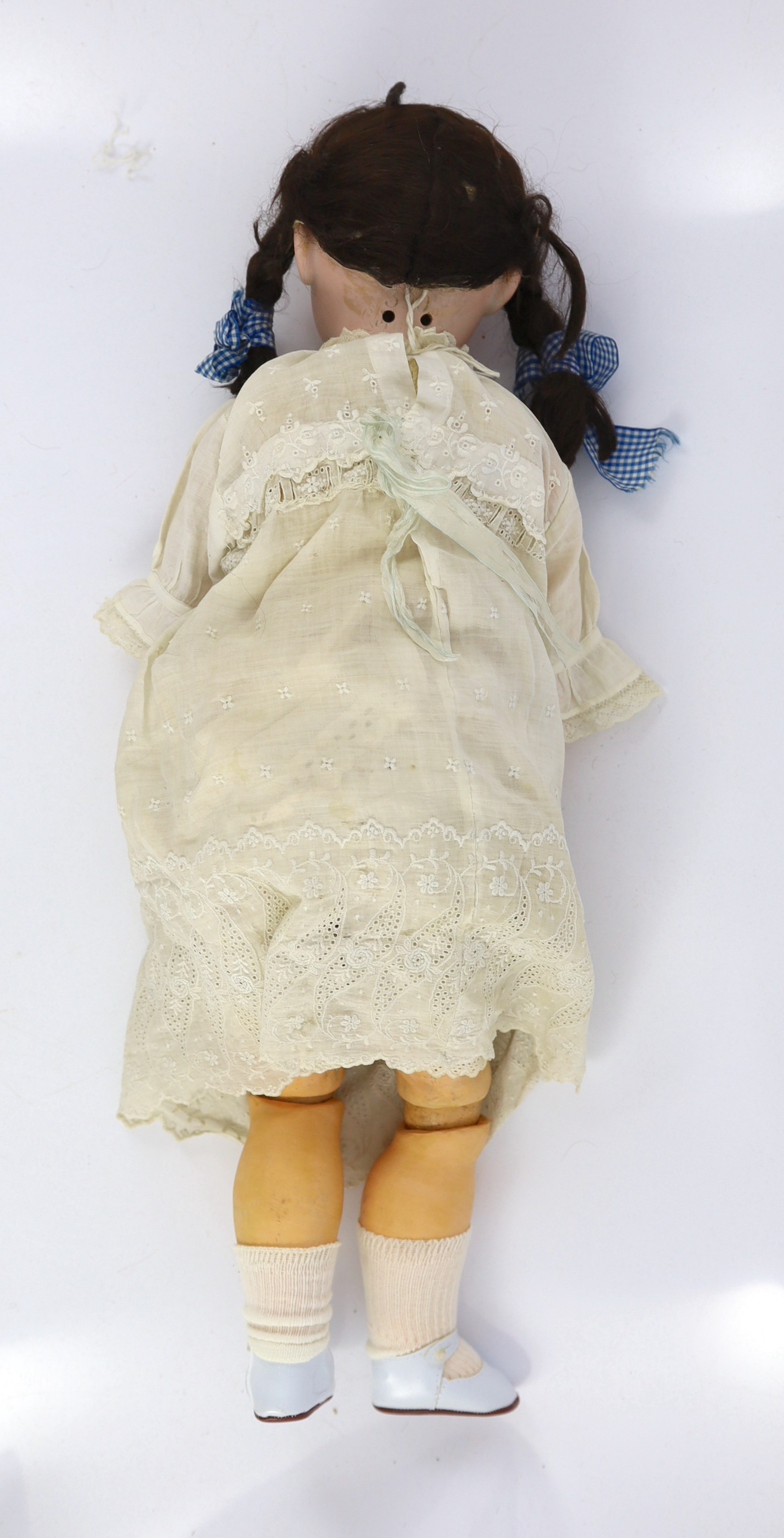 Two Armand Marseille bisque dolls, the first impressed 390n A. 6½ M. with weighted brown glass eyes, - Image 4 of 5