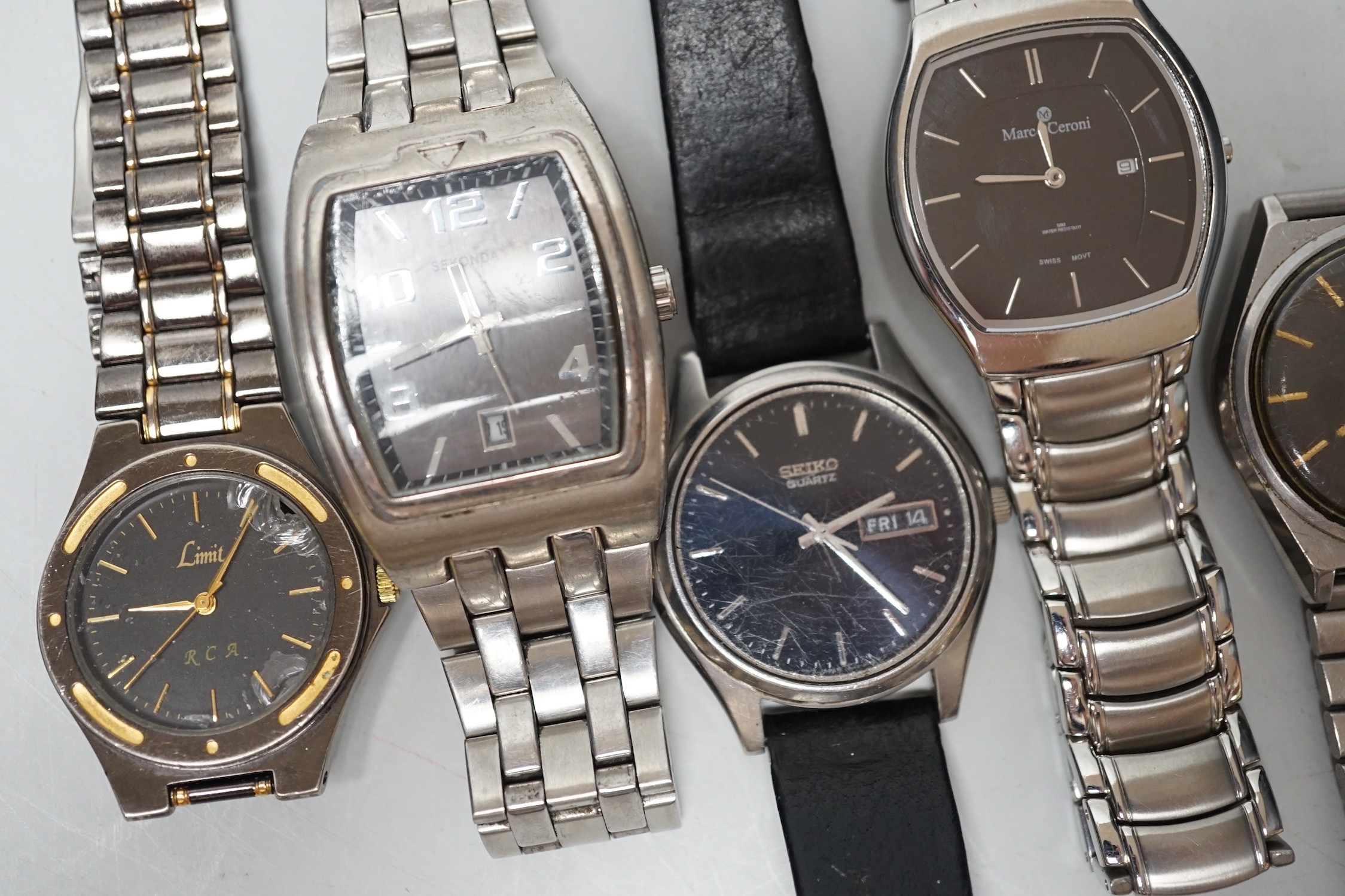 Five assorted modern gentleman's steel wrist watches, including Seiko, Sekonda and Limit. - Image 3 of 4