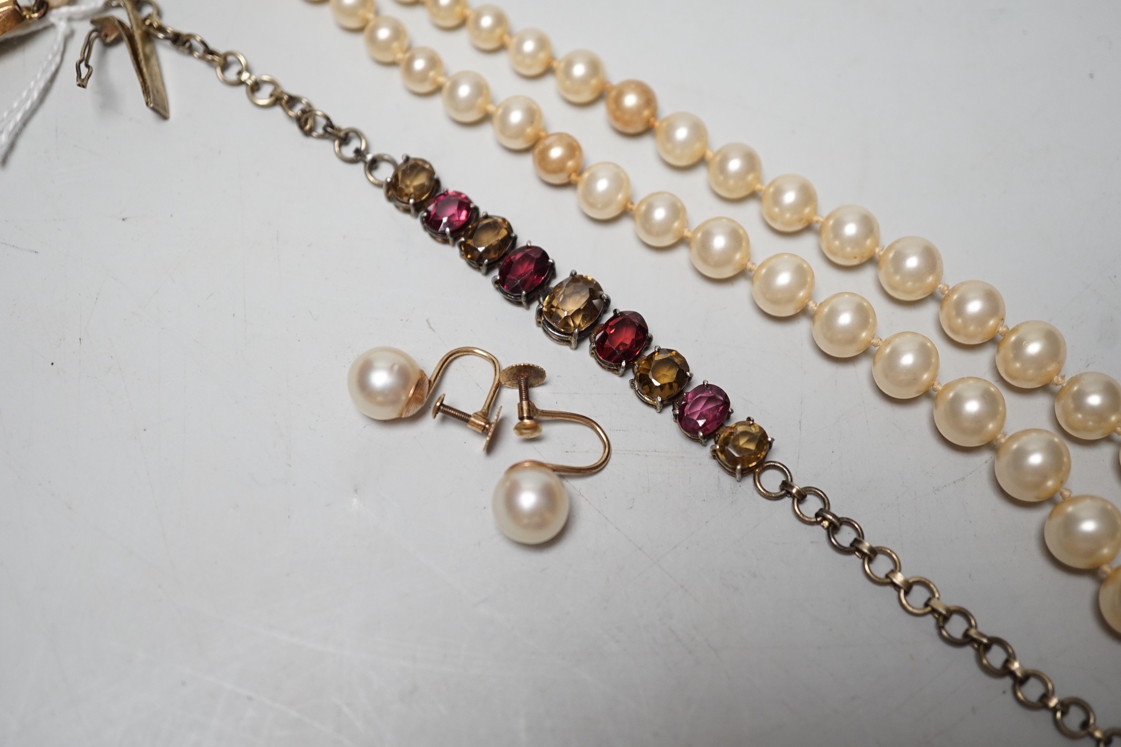 A gilt metal and coloured paste set bracelet, a pair of 9ct and cultured pearl set ear clips and a - Image 3 of 4