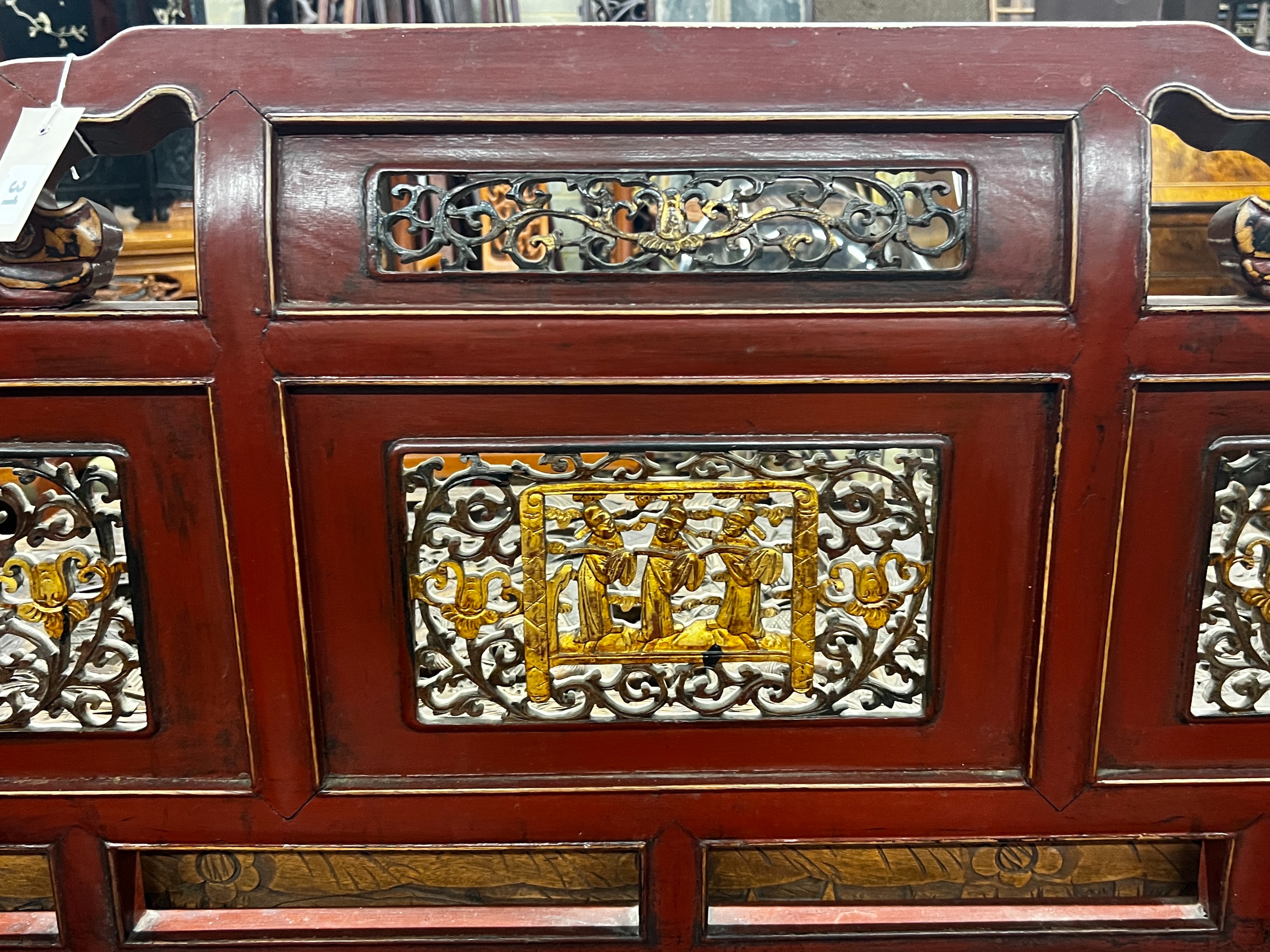 A Chinese scarlet lacquer parcel gilt bench, length 125cm, depth 70cm, height 97cm - Image 5 of 8