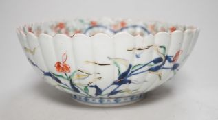 A 19th century Japanese porcelain bowl in Chinese style. 20cm diameter