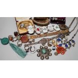 Assorted jewellery including Victorian pinchbeck guard chain, enamelled bracelet, sterling brooch