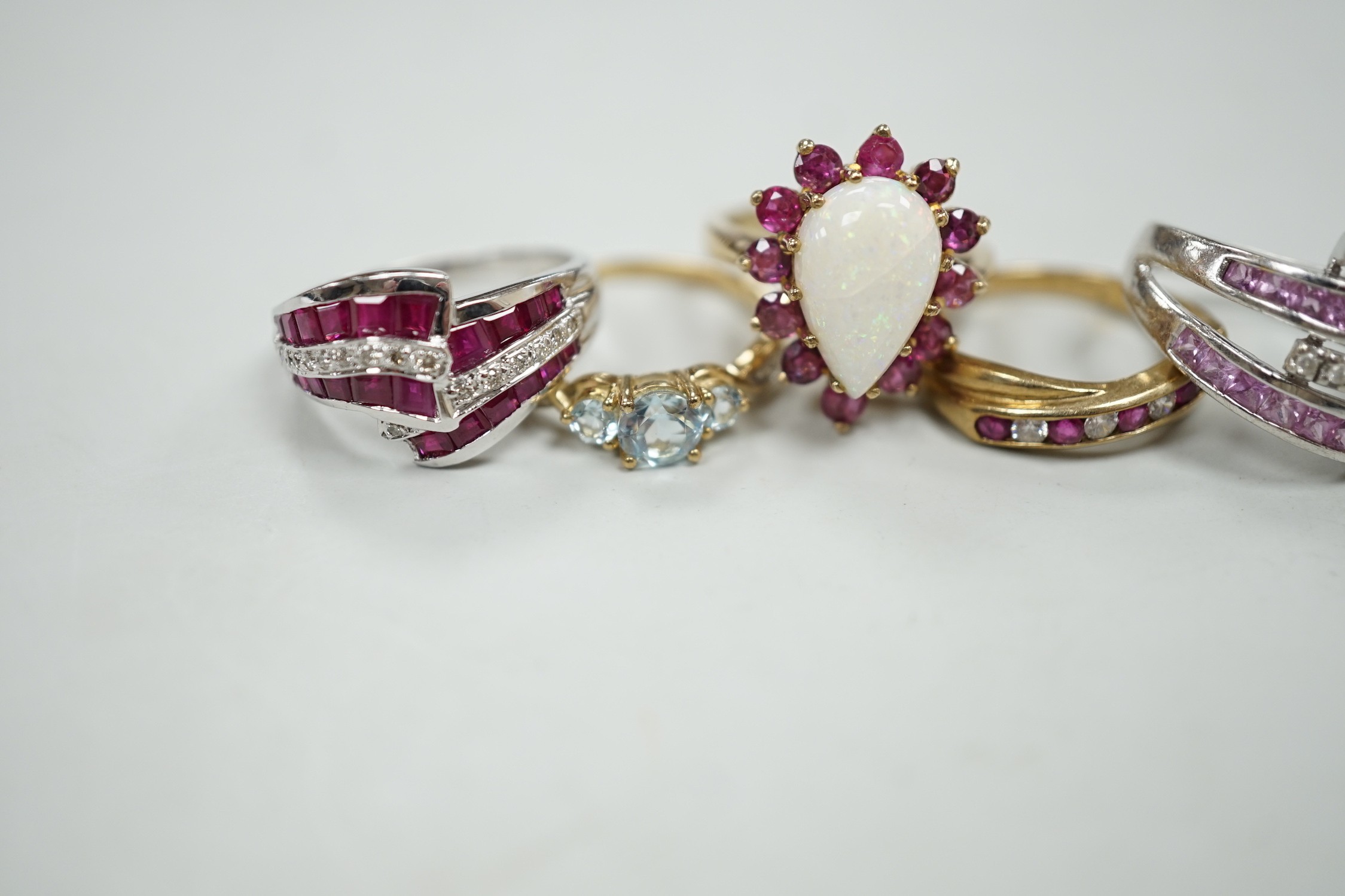 Five assorted modern 9ct gold and gem set dress rings, including ruby and diamond chip, gross weight - Image 3 of 7