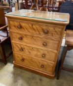 A small Victorian satin birch chest of four graduating drawers, width 76cm, depth 44cm, height 91cm