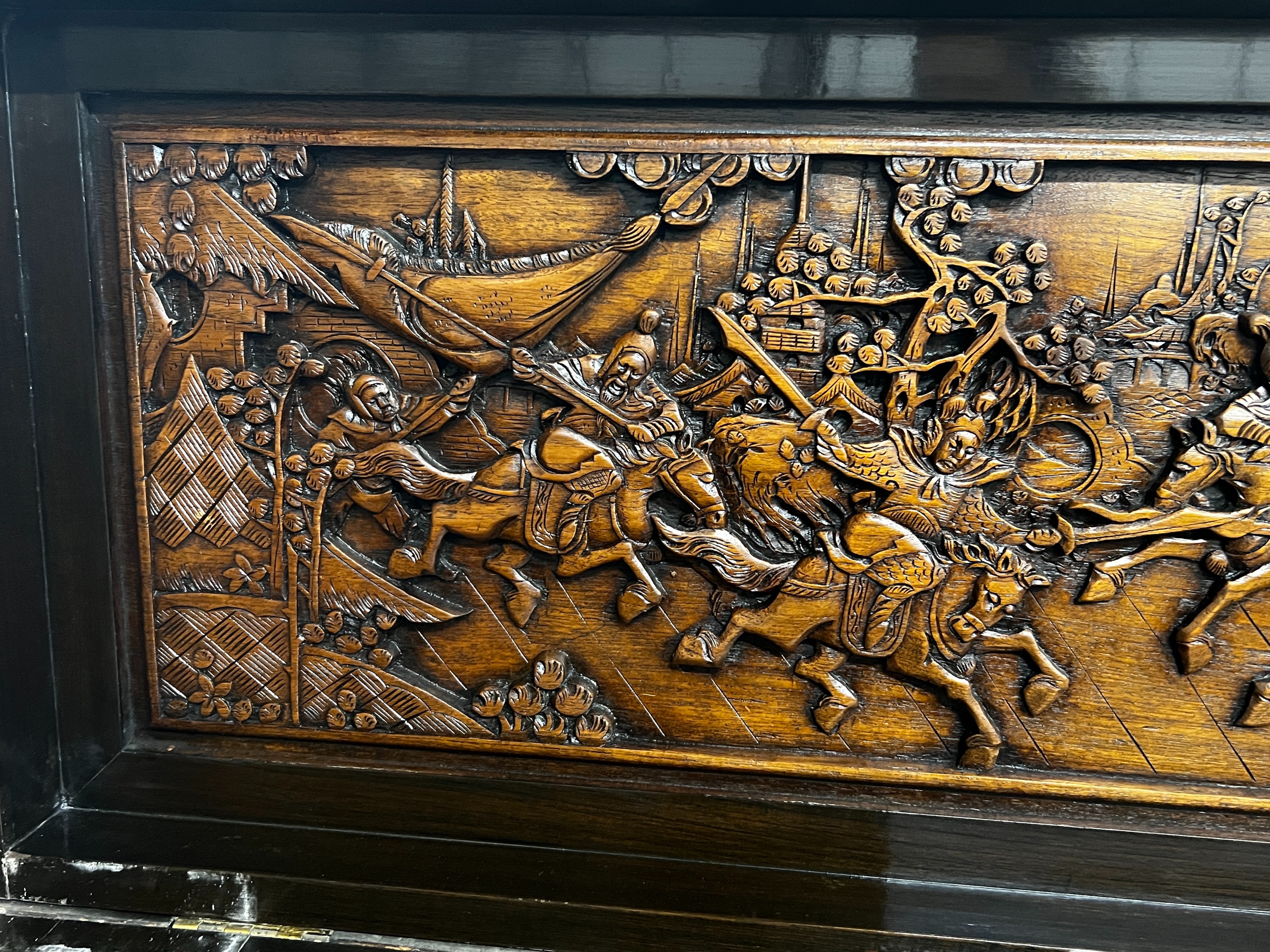 A Chinese carved hinged top cocktail cabinet with mirrored interior, width 111cm, depth 46cm, height - Image 5 of 9