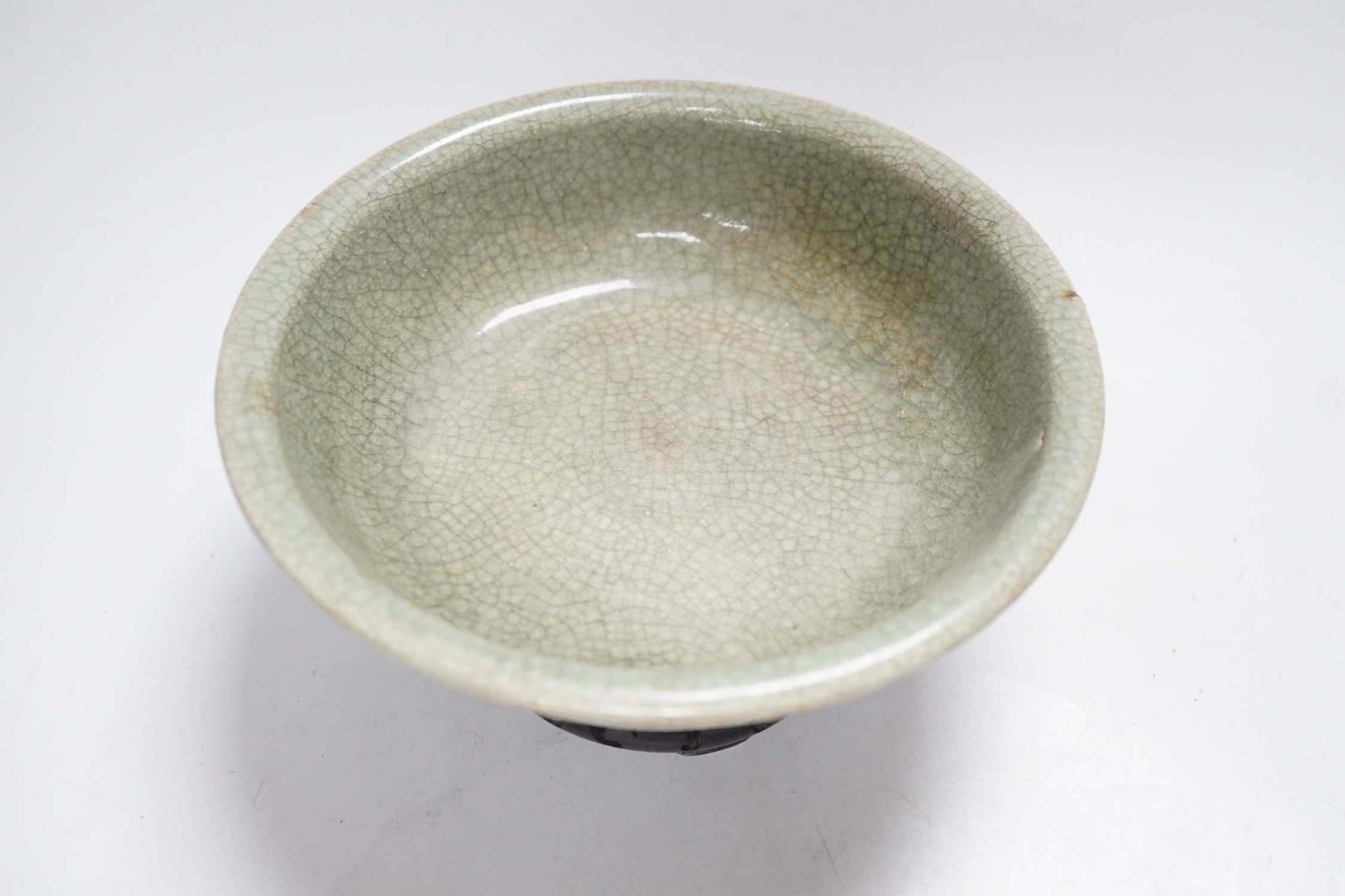 A Chinese Guan type green crackle glaze bowl, early 20th century 19cm diameter, on hardwood stand - Image 2 of 2