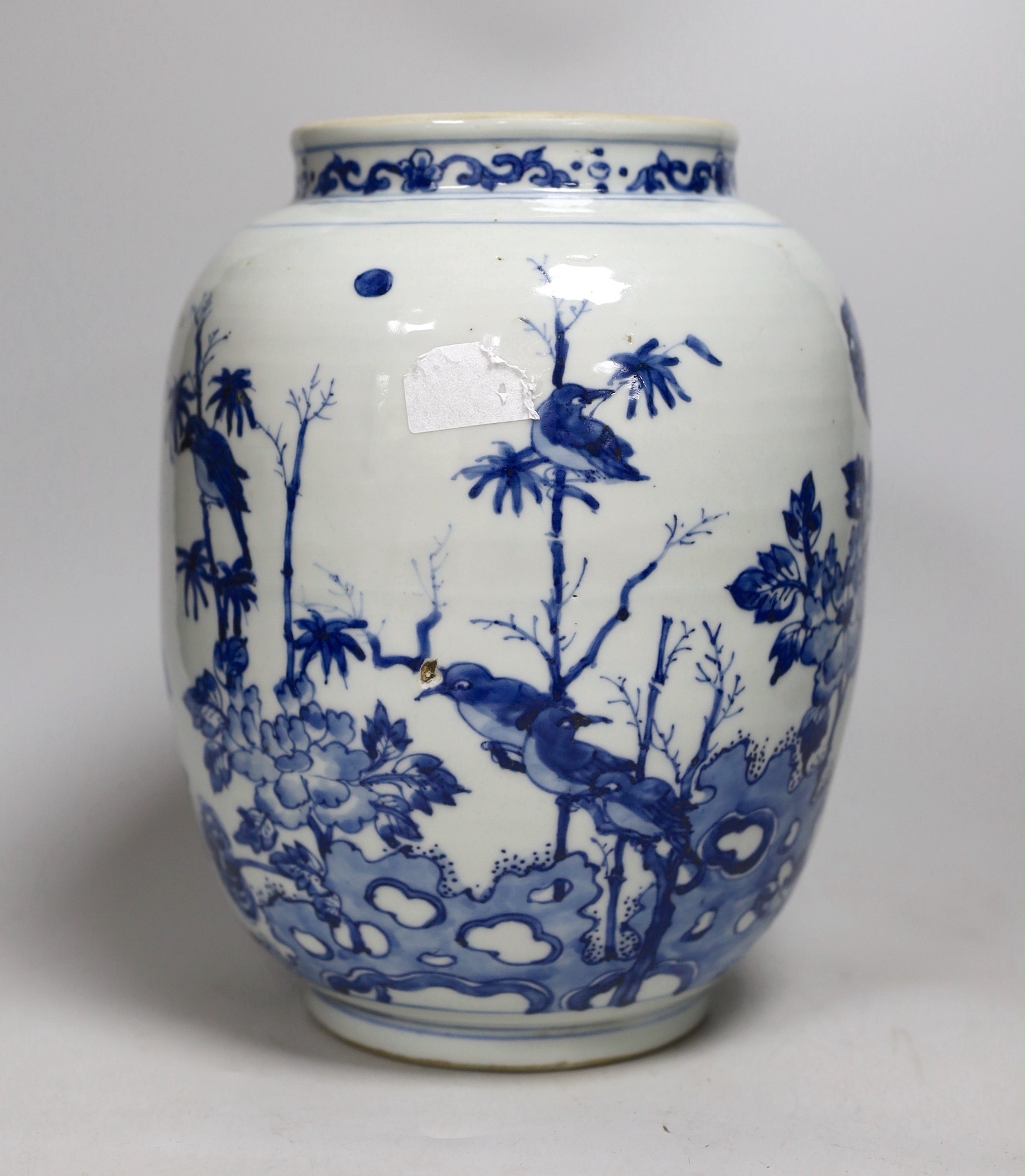 A Chinese blue and white bird amongst the branches ovoid jar, 27cm tall - Image 2 of 2