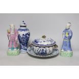 A group of 18th century Chinese export ceramics, together with a pair of Chinese Jiaqing enamelled