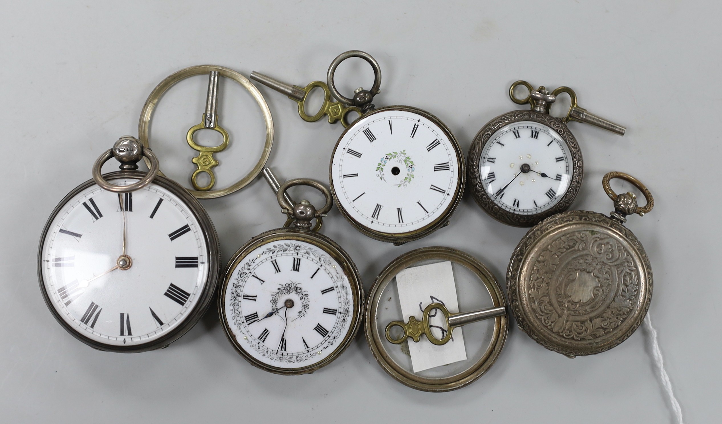 An early 19th century open faced silver keywind verge pocket watch by J.W. Bedwood of Shoreditch and