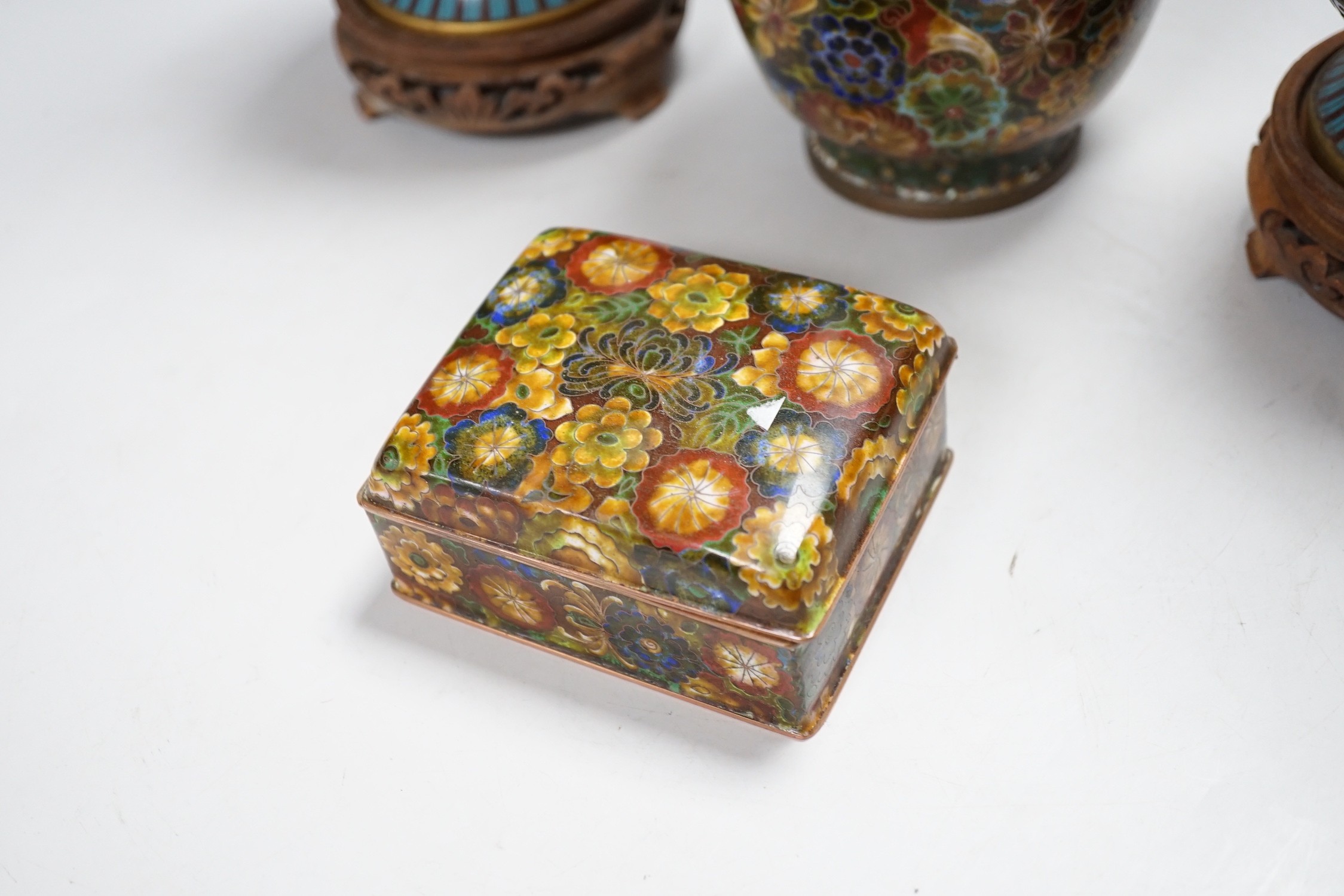 A pair of Chinese cloisonné enamel vases, another vase and a box - Image 2 of 2