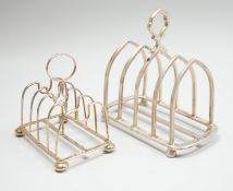A small Edwardian silver five bar toast rack, Nathan & Hayes, Chester, 1908, 83mm and a later larger