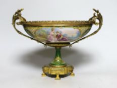 A Sevres-style ormolu mounted centrepiece. 31cm wide