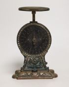 A set of Victorian letter scales, 18cm high