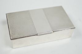 A George VI part engine turned silver mounted cigarette box, London, 1951, 16.5cm.