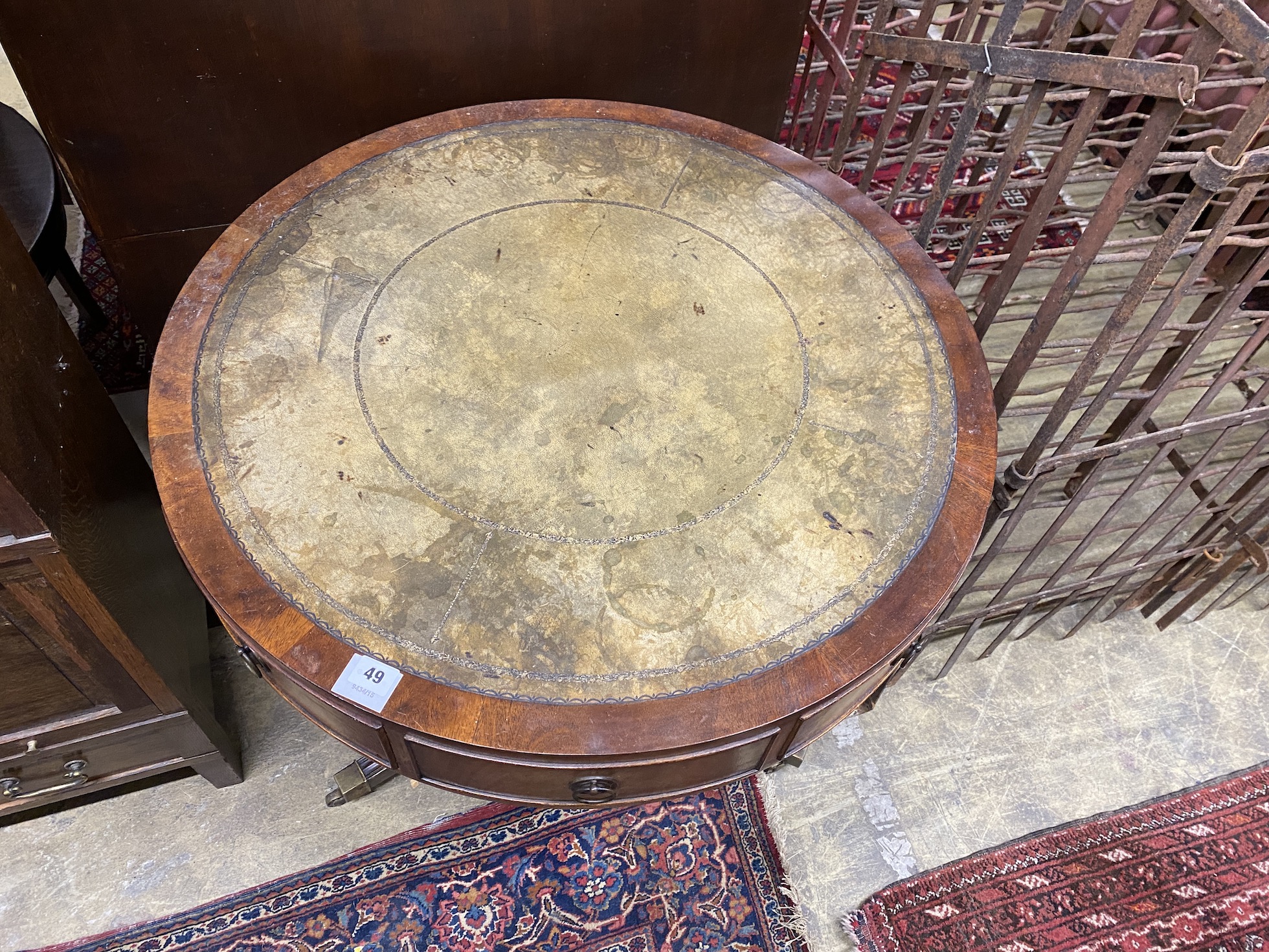 A reproduction mahogany small drum table with tooled green leather top, diameter 76cm, height 71cm - Image 2 of 2