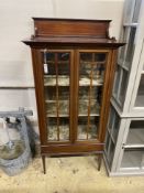 An Edwardian satinwood banded mahogany display cabinet, width 77cm, depth 40cm, height 157cm