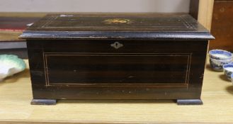 A 19th century Swiss table top musical box, cylinder 15cm long