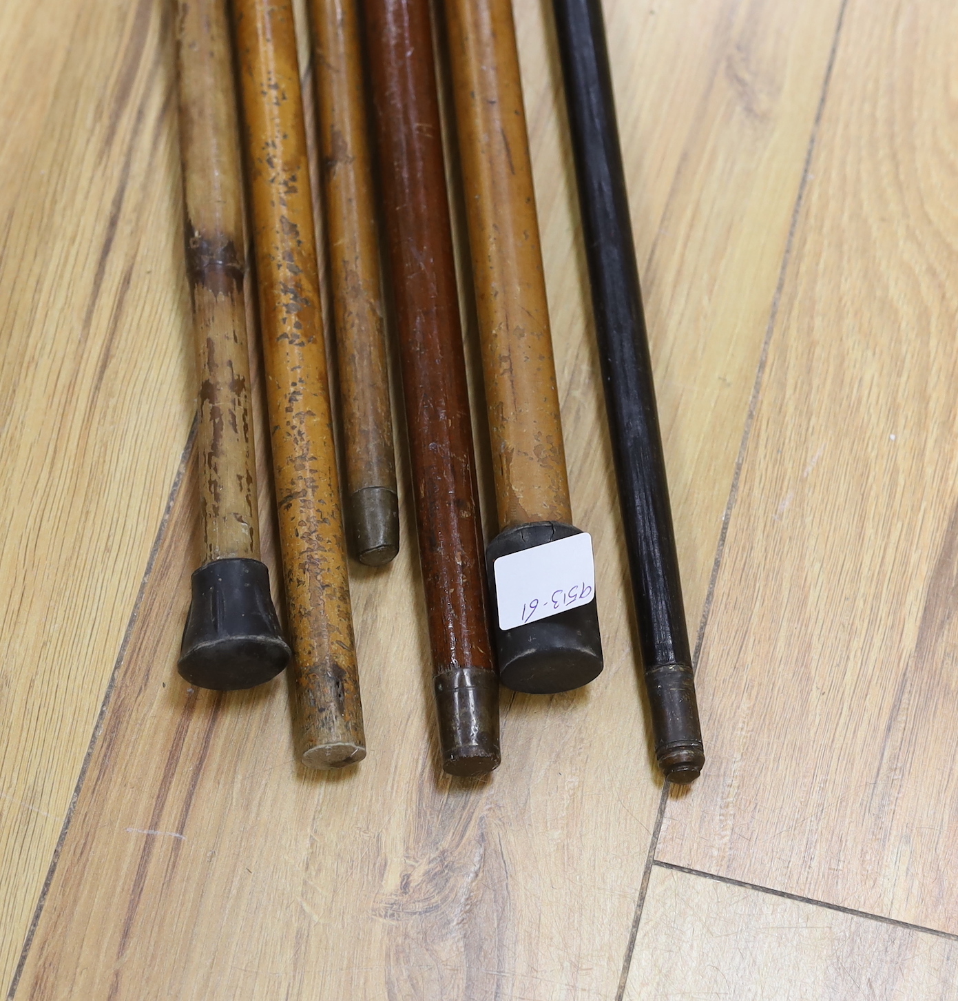 A group of six various silver mounted walking sticks/canes, one with horn handle - Image 3 of 3