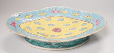 A 19th century Chinese enamelled porcelain dish, 22cm long