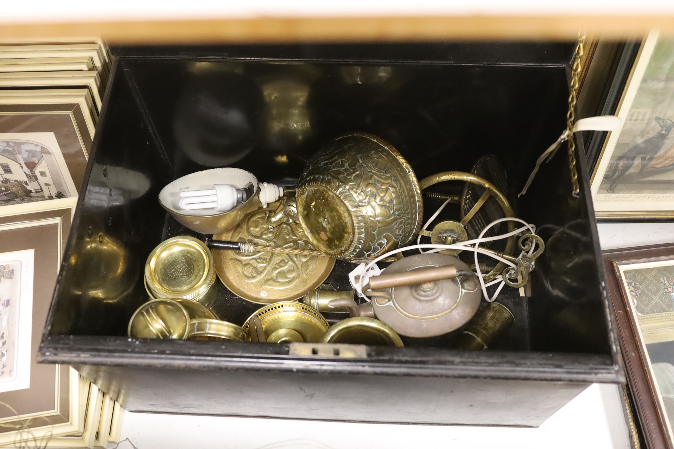 A collection of mixed copper and brass ware including an arts and crafts copper tray - Image 2 of 2