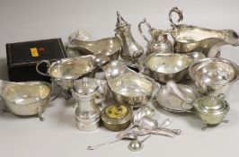 A mixed collection of small silver and plated items to include five various sauceboats, a cased pair