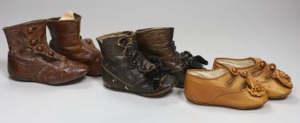 Two pairs of Victorian children's boots and a pair of shoes, excellent condition