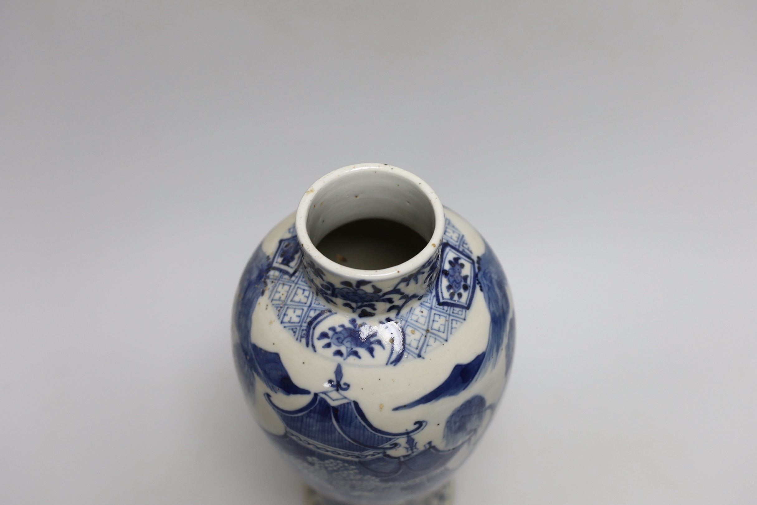 A 19th century Chinese blue and white vase, 27cm - Image 3 of 4
